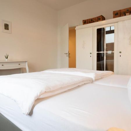 Jaybnb - Apartment Direkt Am Hafen Mit Terrasse Und Uhd Tv Dortmund Exterior foto